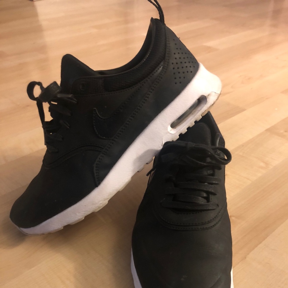 Nike Air Max Thea Leather